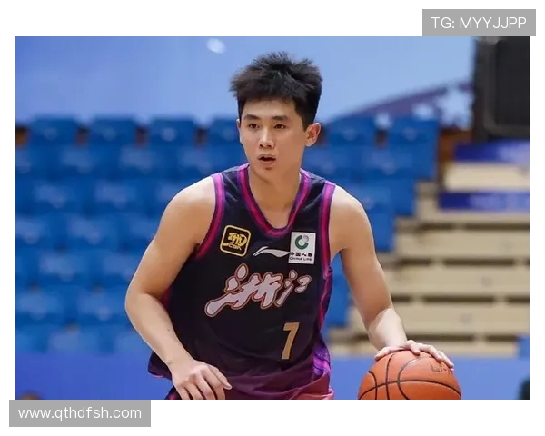 李悦洲9中3三分5中2贡献8分1板2助1断展现赛场价值助力球队